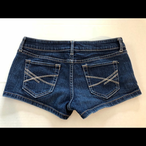 Aeropostale Denim Jean Shorts Size 3/4 - Picture 2 of 5